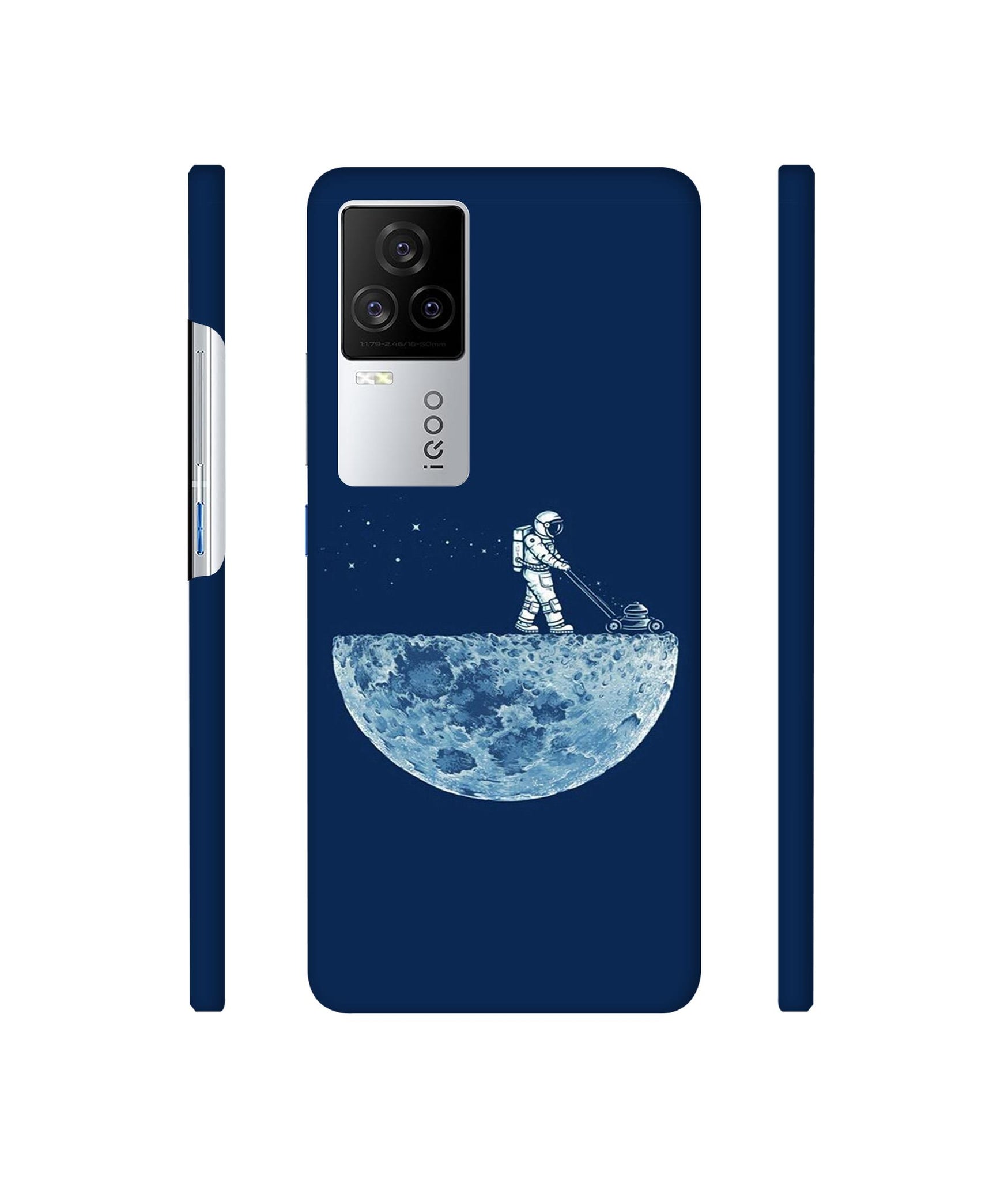 Moon Walk Designer Hard Back Cover for Vivo iQOO 8 Legend