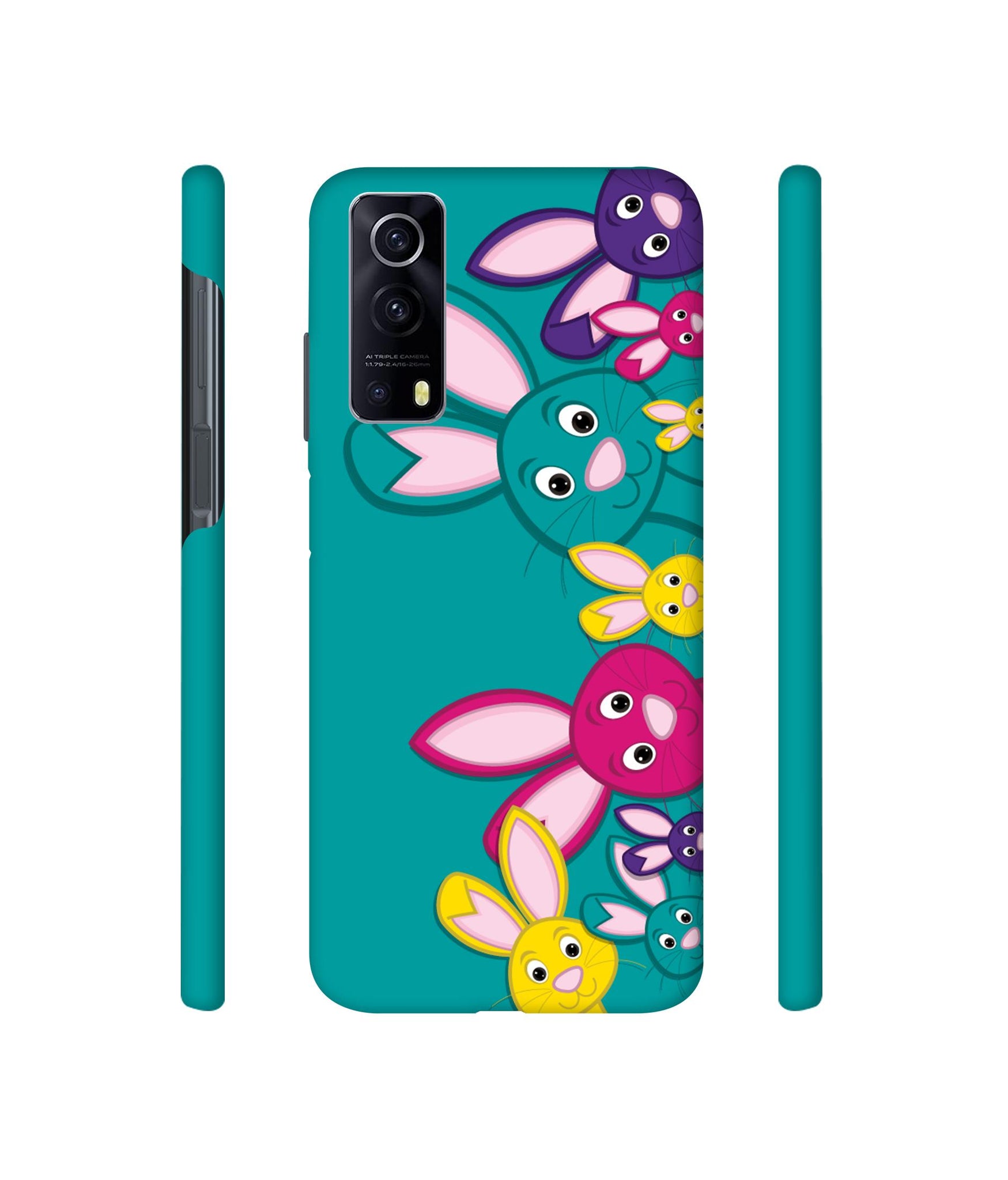 Rabbit Family Designer Hard Back Cover for Vivo iQOO Z